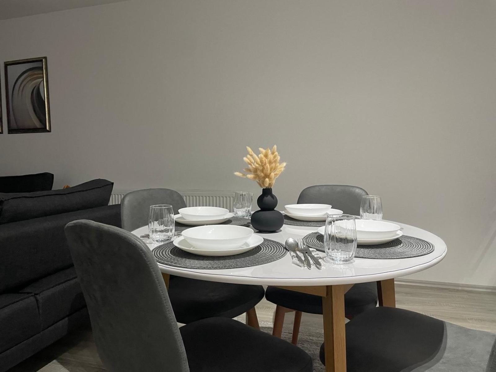 Apartment Prizreni-Free Private Parking Exterior foto
